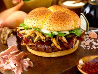 http://www.grillsportverein.de/blog/wp-content/uploads/2008/06/burger3.jpg