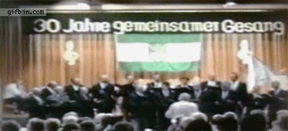 http://www.damnlol.com/pics/371/7aa170cdda68609cb99a969dcf1f5fc0.gif